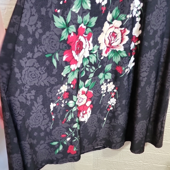 Nurture by Lamaze Black Dress with Red Floral Design - Picture 5 of 7